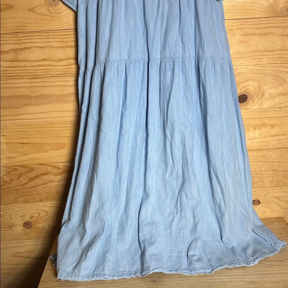 Old Navy tiered chambray denim dress - Picture 9 of 10